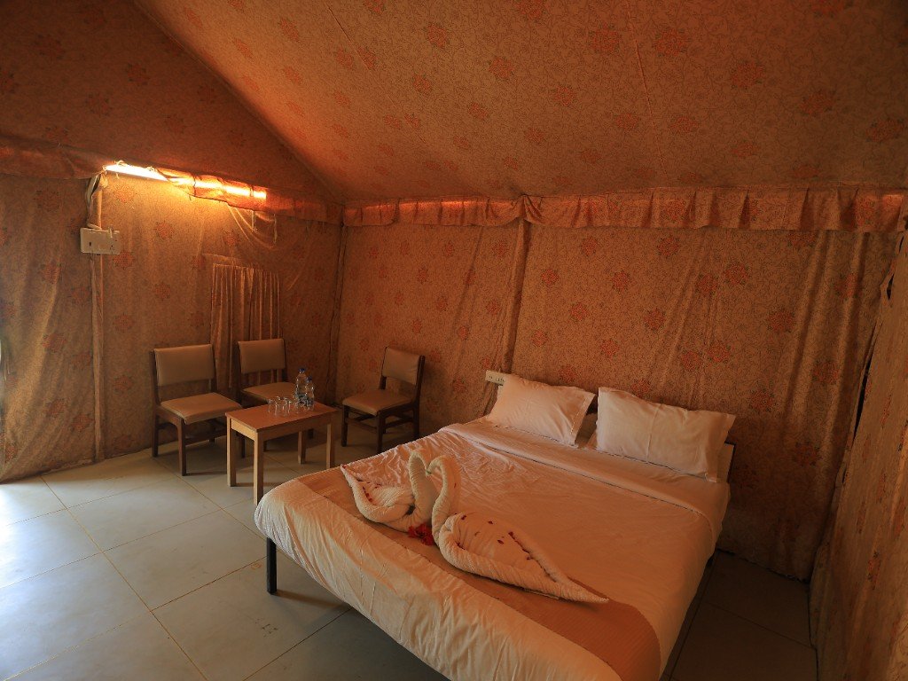 Premium Dual Sharing Swiss Tent